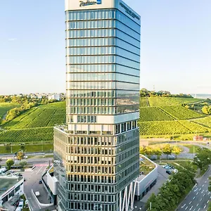 4* Hotel Radisson Blu At Porsche Design Tower